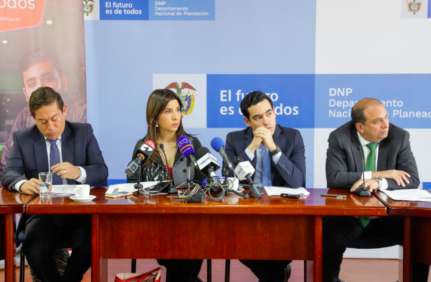 Los gobiernos Nacional y departamentales aprobarán nuevos proyectos para educación superior pública con regalías